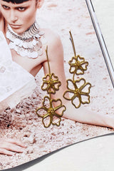 Flower Touch Earrings - Gold